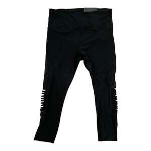 Reebok new with tags black capri leggings woman’s medium